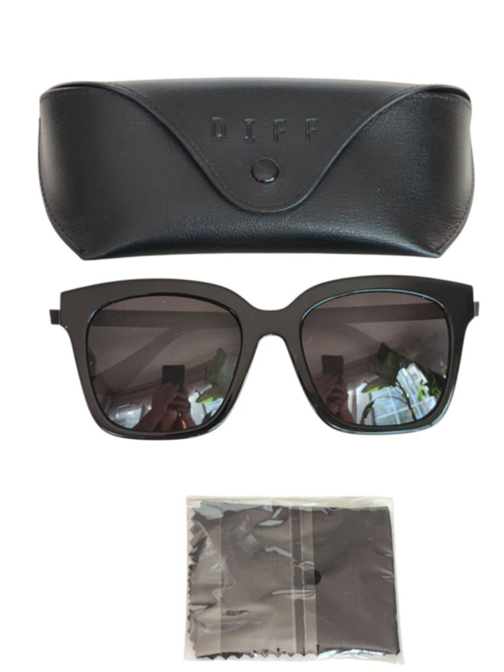DIFF Black Bella NEW Square Polarized Sunglasses BK-GR10P